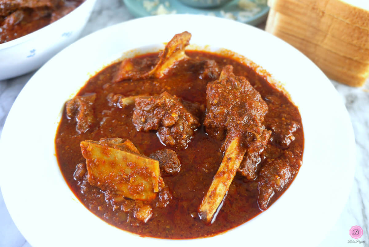 From Pork to Lamb: The Evolution of Goan Vindaloo Curry